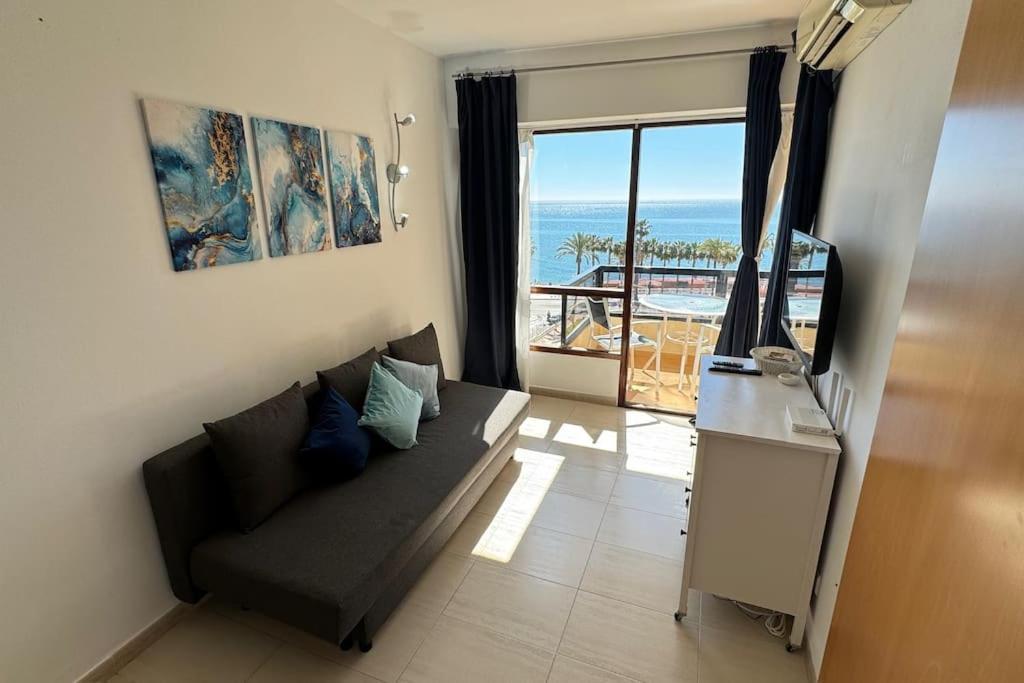 Apartmán Apartamento A Pie De Playa Con Terraza Y Piscinas Benalmádena Exteriér fotografie